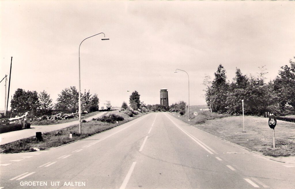 Ringweg met watertoren, Aalten